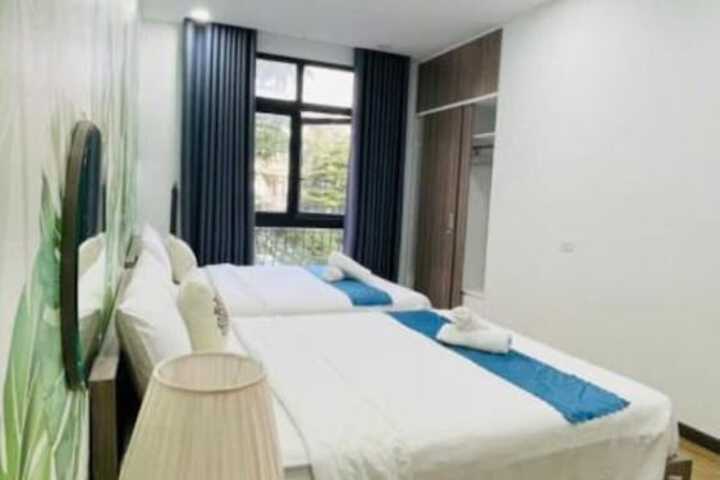 Room 14 of 24