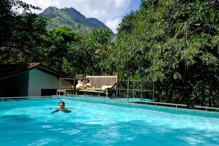 Pool 2 of 5