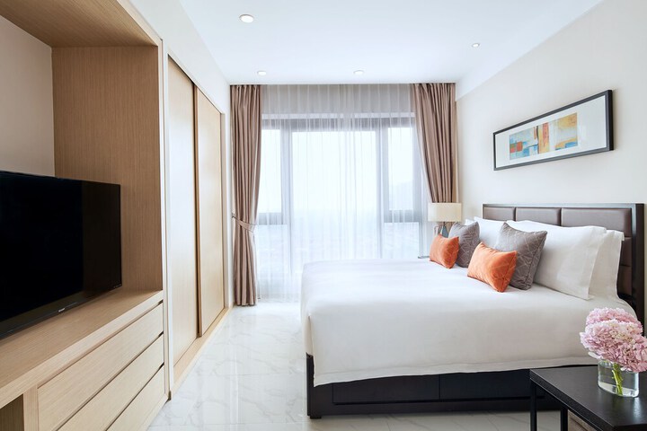 Room 5 of 31