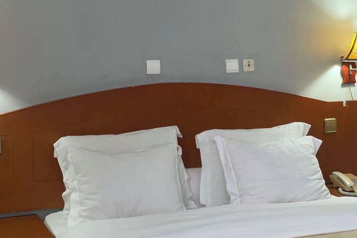 Room 18 of 51