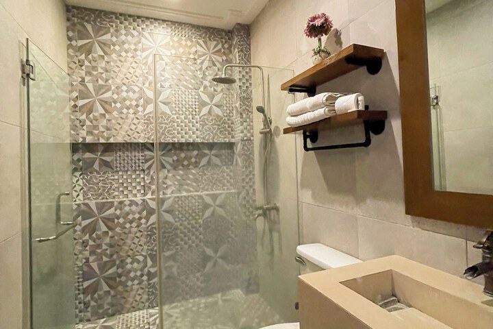 Room 47 of 70