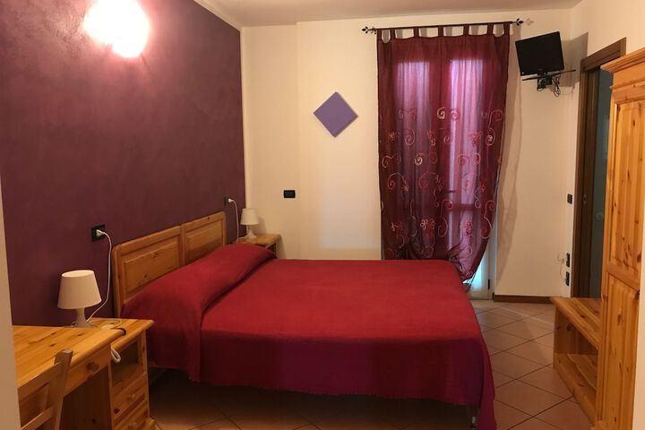 Room 10 of 64
