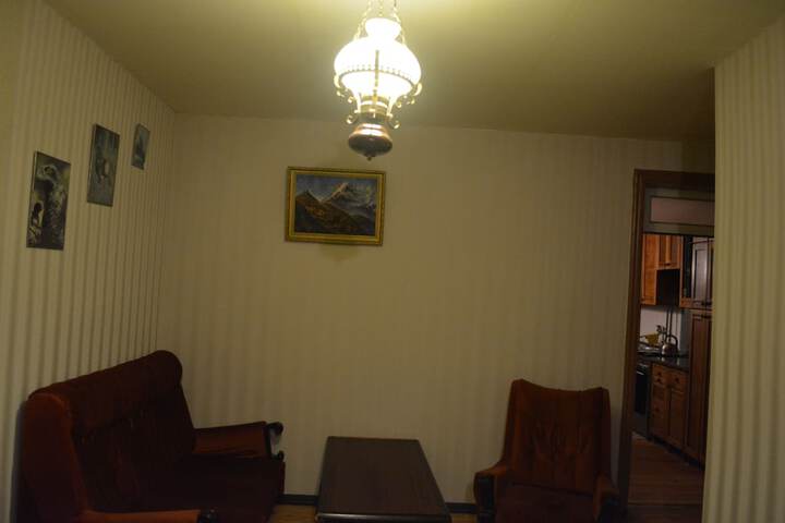 Room 9 of 28