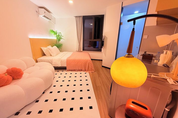 Room 10 of 86