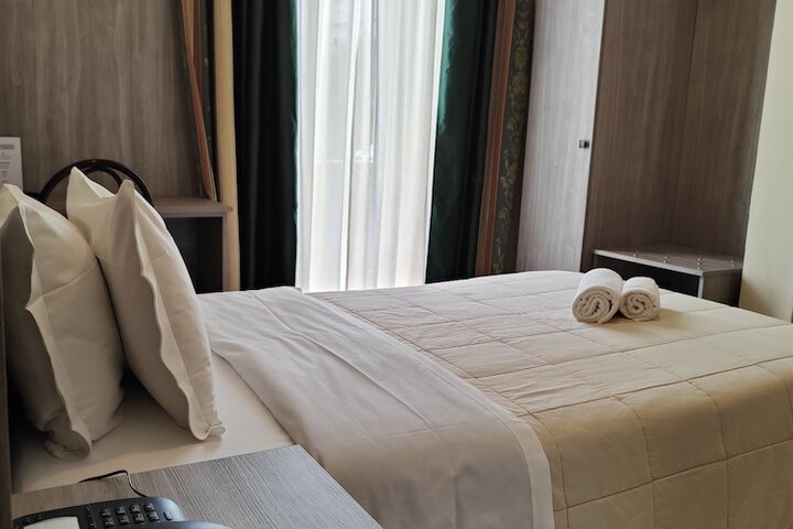 Room 51 of 65