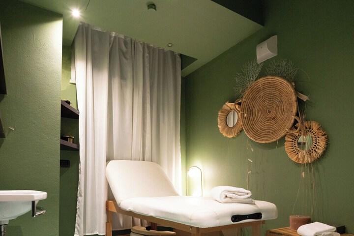 Spa 56 of 103