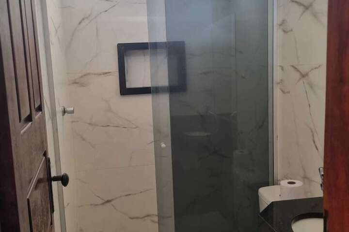 Room 42 of 59