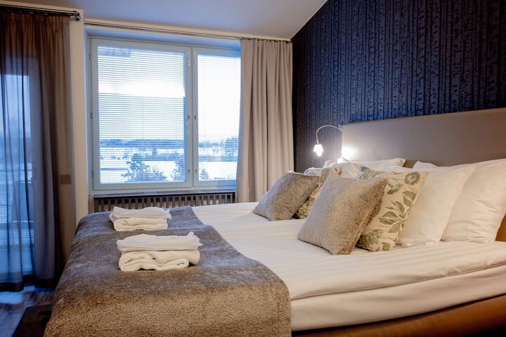 Room 8 of 60