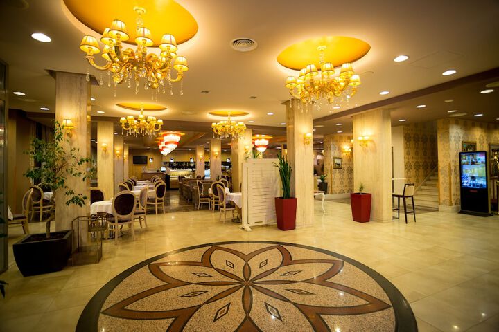 Hotel Lobby