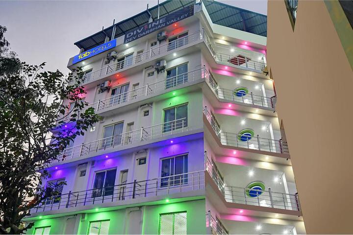 FabHotel Divine Dev Darshan by Arena Heritage