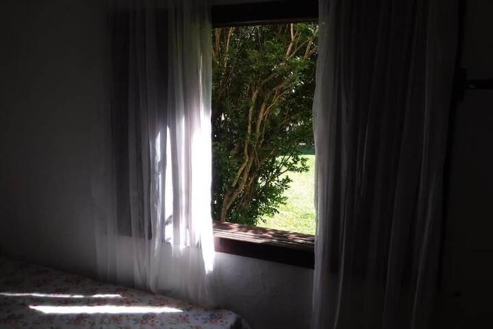 Room 5 of 48