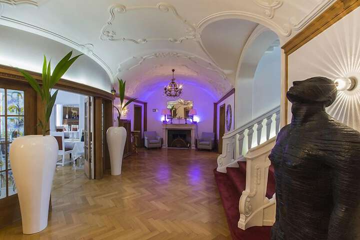 Hotel Interior 2 of 43