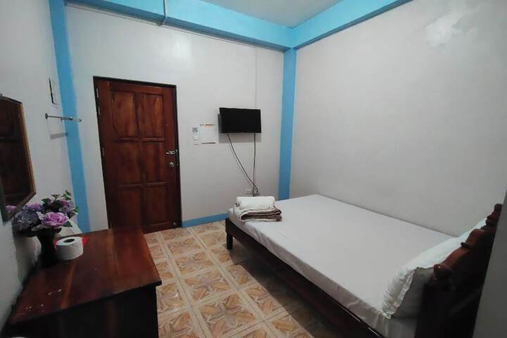 Room 20 of 39