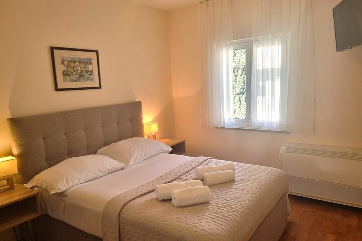 Room 43 of 86