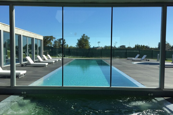 Pool 13 of 18