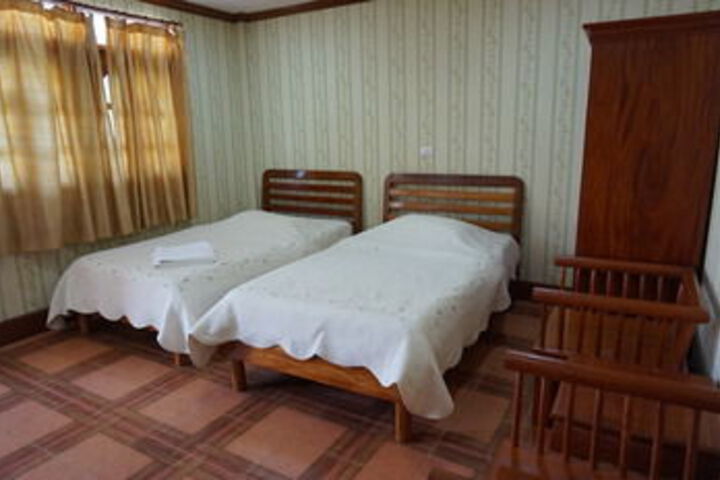 Room 15 of 37