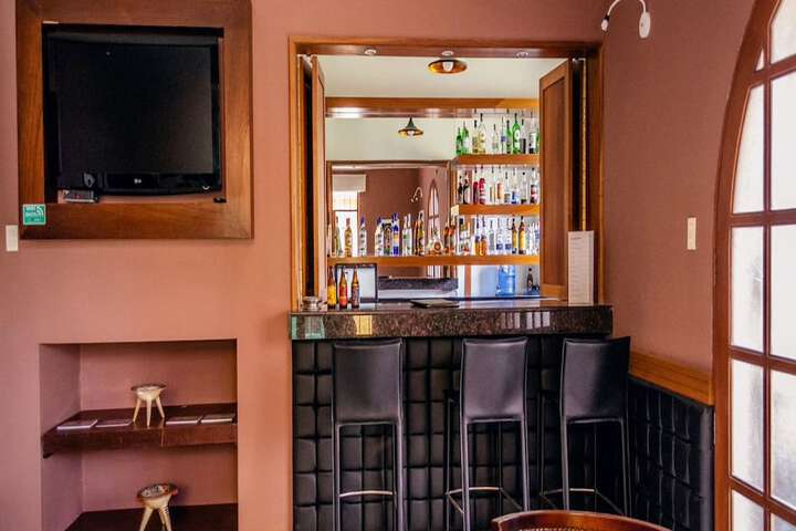 Lounge 86 of 134