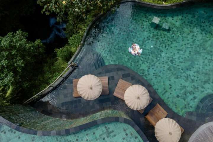 Pool 76 of 167