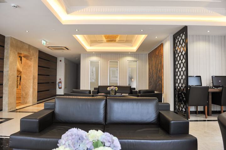 Hotel Interior 4 of 70