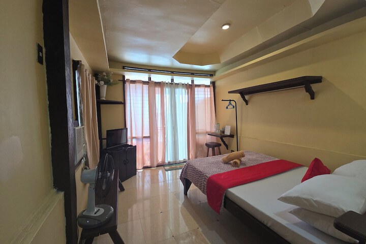 Room 33 of 171