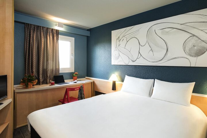 Room 21 of 80