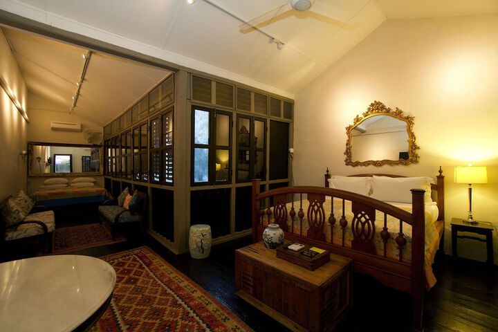 Room 13 of 46