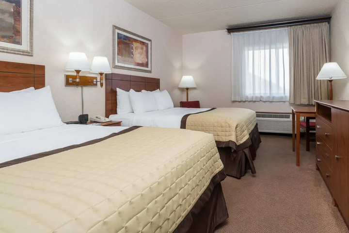 Room 4 of 26