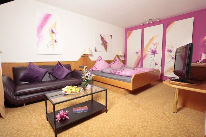 Room 22 of 96