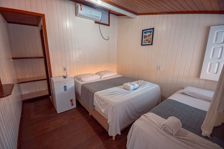 Room 7 of 52