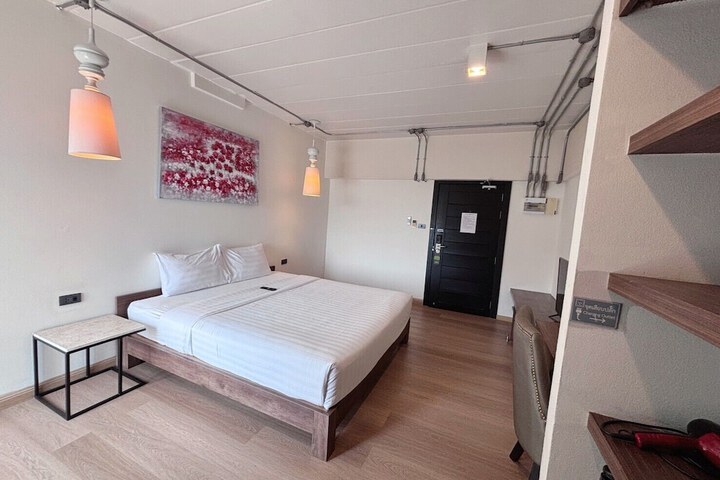 Room 17 of 51
