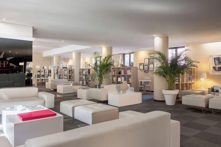 Hotel Lobby