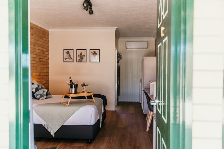 Room 15 of 105