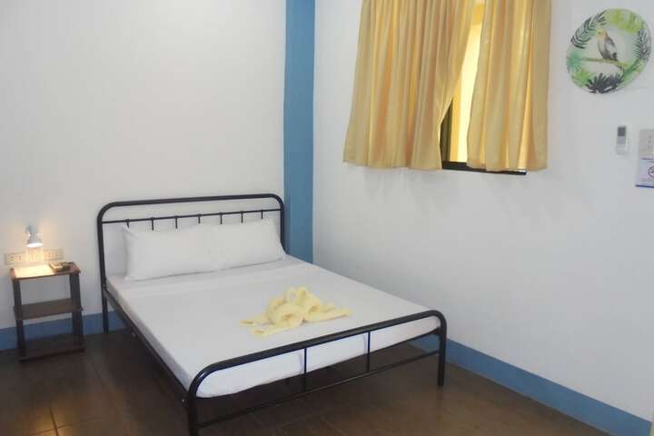 Room 21 of 63