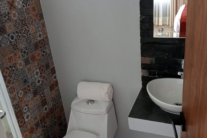Room 60 of 96