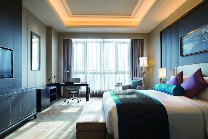 Room 12 of 75