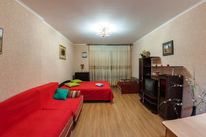 Room 13 of 172
