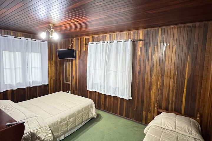 Room 13 of 25