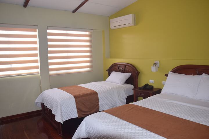 Room 9 of 21