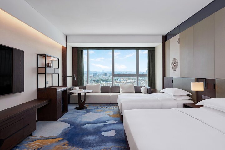 Room 9 of 48