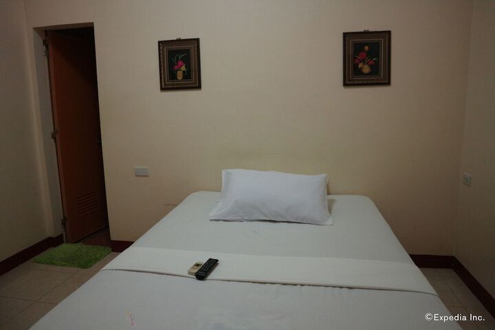 Room 15 of 36