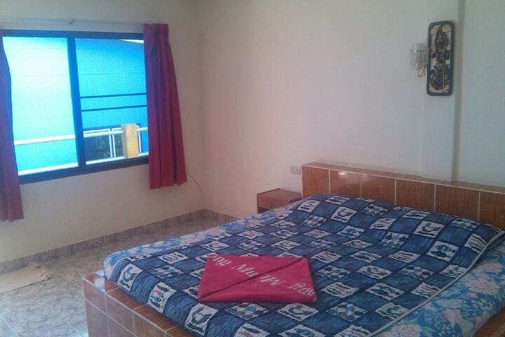 Room 6 of 41