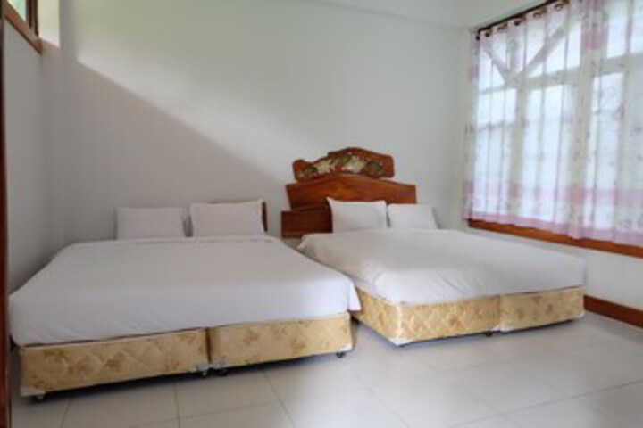Room 15 of 19