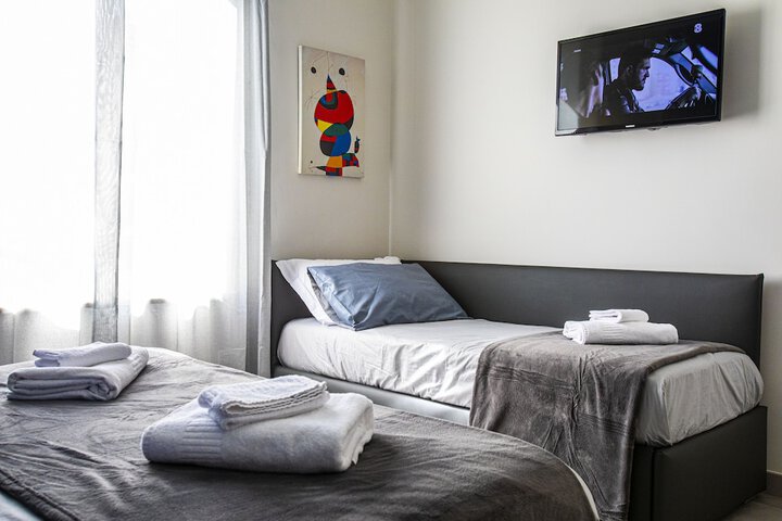 Room 7 of 28