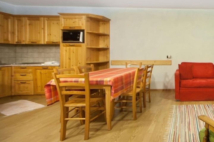 Dining Photos