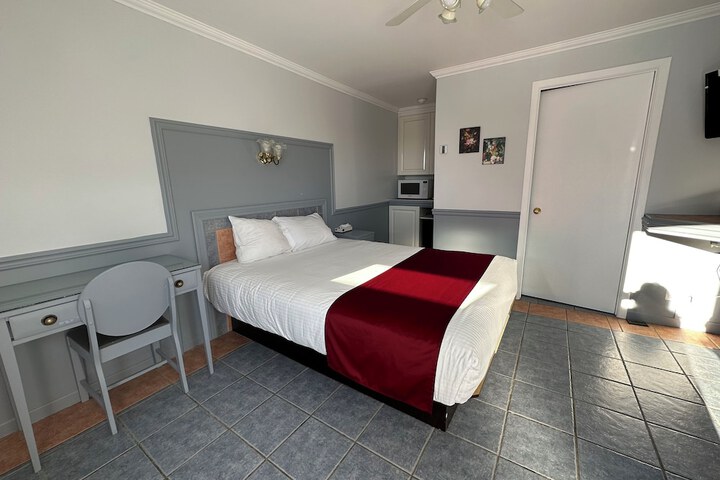 Room 9 of 57