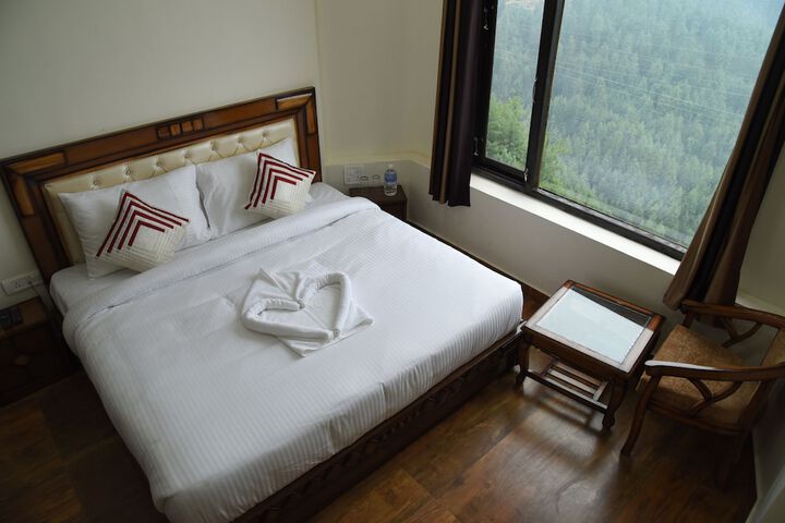 Room 21 of 76
