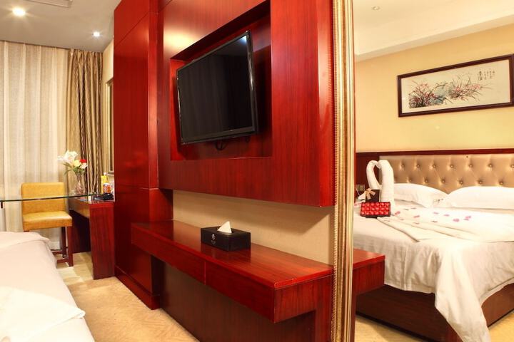 Room 10 of 70