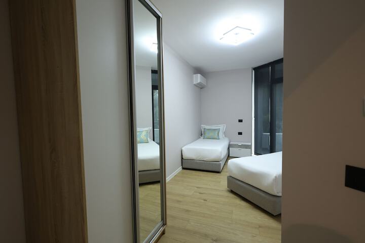 Room 41 of 136