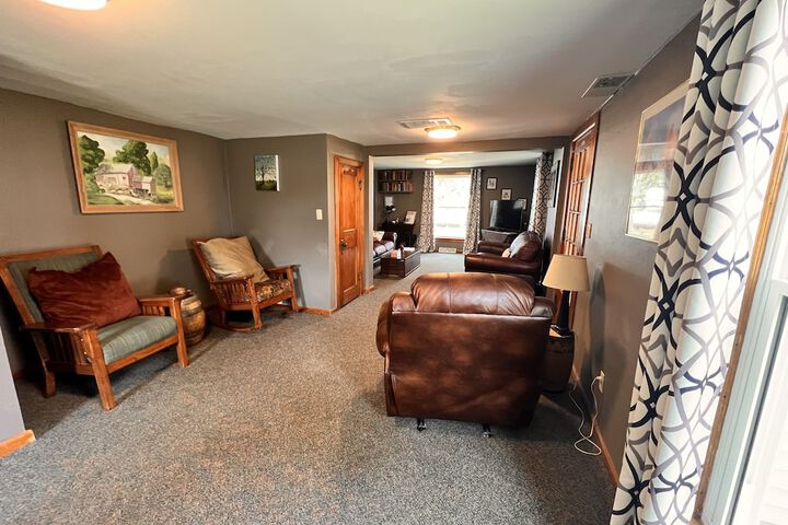 Room 43 of 60