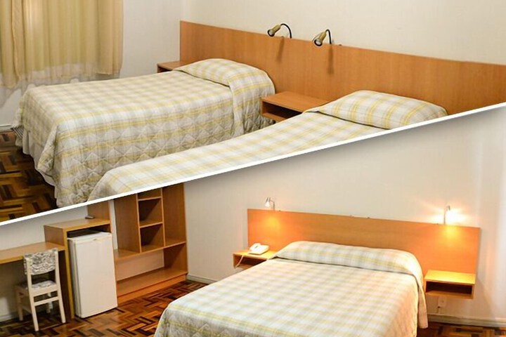 Room 4 of 25